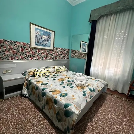 & Garden קיאברי